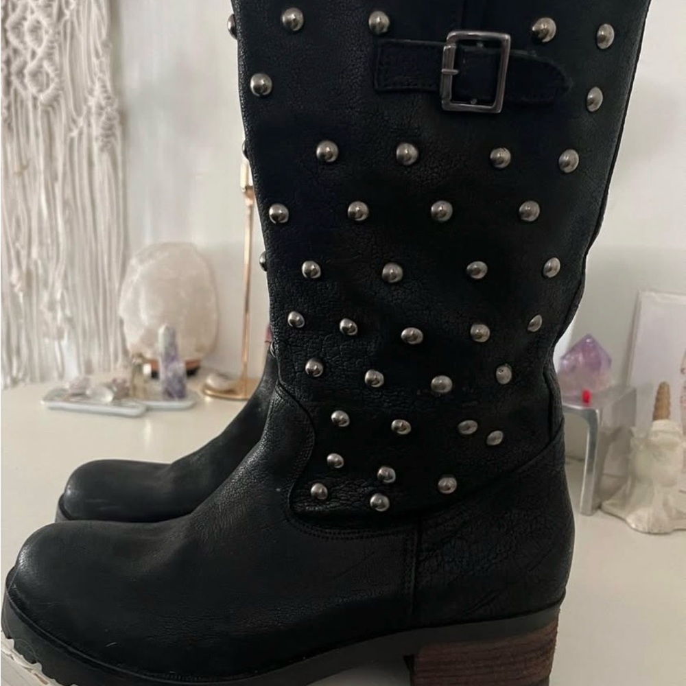 Town Shoes Studded Black Leather Boots